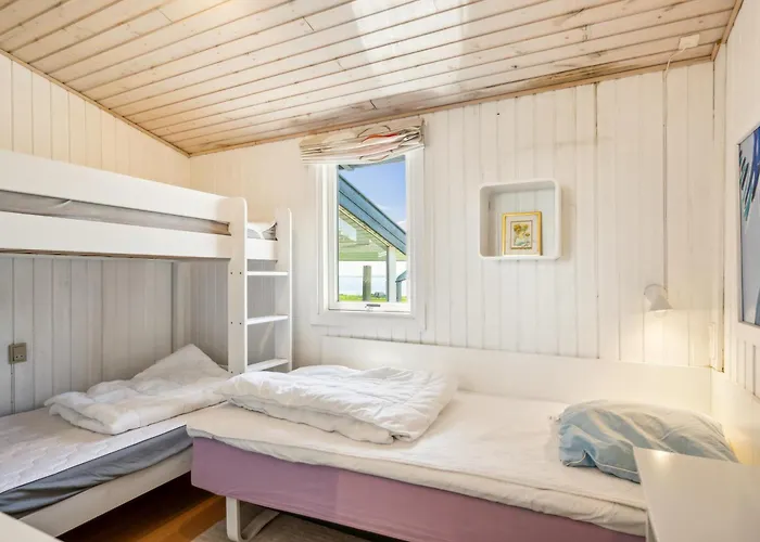 Lovely With Panoramic Views Over Vig And Mols Semesterbostad