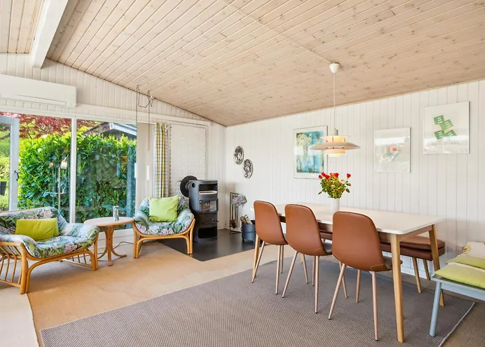Semesterbostad Lovely With Panoramic Views Over Vig And Mols Ebeltoft